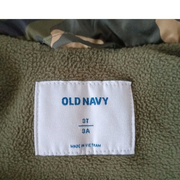 Old Navy Kids Toddlers Puffy Vest Boys Green Camo Insulated Pockets Size 3T - Picture 4 of 7